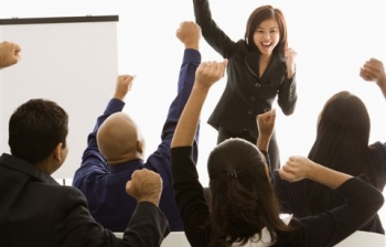 EXTRAORDINARY EXPERIENCES SUSTAIN BUSINESSES AND MINDSETS